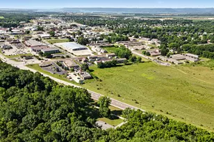 809 Holmen Dr, Holmen, WI 54636 - Photo 8