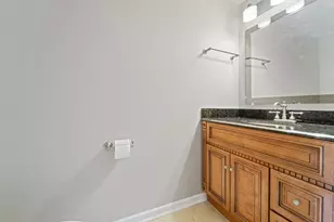 270 E Highland Ave, Milwaukee, WI 53202 - Photo 16