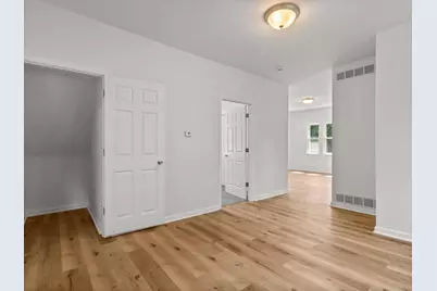 2941 N Dr William Finlayson St, Milwaukee, WI 53212 - Photo 30