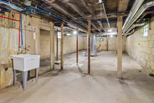 2941 N Dr William Finlayson St, Milwaukee, WI 53212 - Photo 34