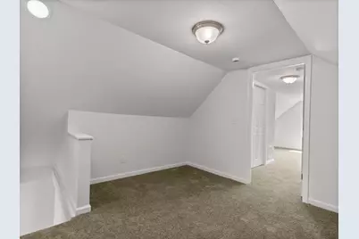 2941 N Dr William Finlayson St, Milwaukee, WI 53212 - Photo 12