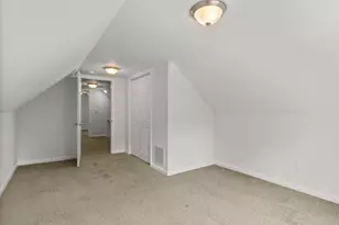 2941 N Dr William Finlayson St, Milwaukee, WI 53212 - Photo 10