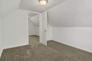 2941 N Dr William Finlayson St, Milwaukee, WI 53212 - Photo 14