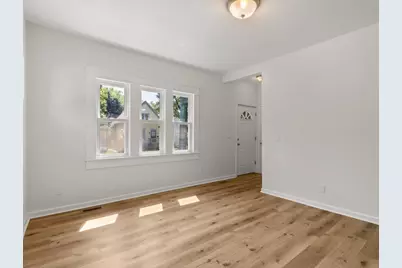 2941 N Dr William Finlayson St, Milwaukee, WI 53212 - Photo 24