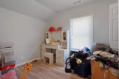 33  7th St, Fond du Lac, WI 54935 - Photo 6