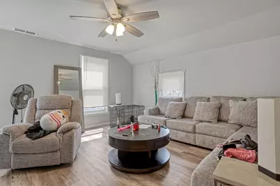 33  7th St, Fond du Lac, WI 54935 - Photo 2