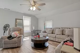 33 7th St, Fond du Lac, WI 54935 - Photo 2