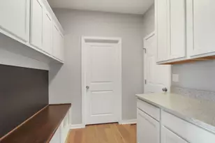 2264 Ravenswood Rd, Burlington, WI 53105 - Photo 12