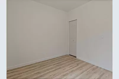 1701 W Keefe Ave, Milwaukee, WI 53206 - Photo 10