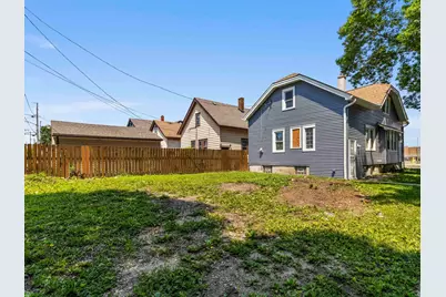 1701 W Keefe Ave, Milwaukee, WI 53206 - Photo 18