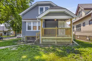 1701 W Keefe Ave, Milwaukee, WI 53206 - Photo 1