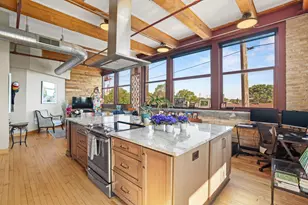 215 W Maple St, Milwaukee, WI 53204 - Photo 16