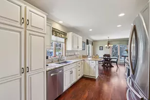 W203N16184 Pin Oak Cir, Jackson, WI 53037 - Photo 14