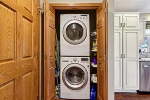 W203N16184 Pin Oak Cir, Jackson, WI 53037 - Photo 38