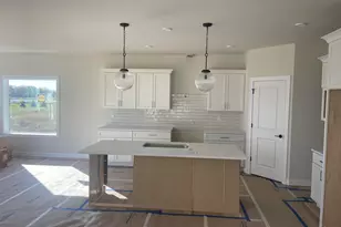 W221N4564 Timber Ct, Pewaukee, WI 53072 - Photo 4