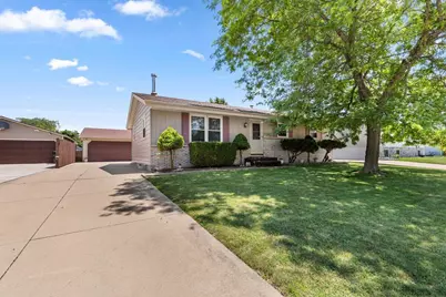 3349  Stratford Ave, Racine, WI 53402 - Photo 1