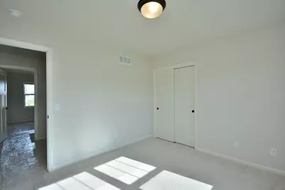 N53W19954  Kingair Dr, Menomonee Falls, WI 53051 - Photo 32