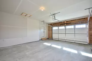 N53W19954 Kingair Dr, Menomonee Falls, WI 53051 - Photo 36