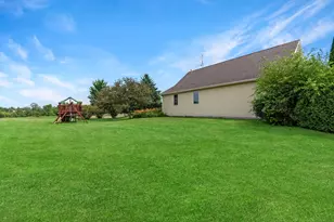 W1281 Siena Cir, Bloomfield, WI 53147 - Photo 42