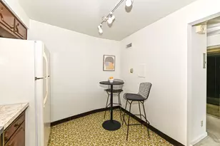 2525 S Shore Dr, Milwaukee, WI 53207 - Photo 16