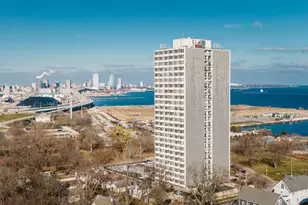 2525 S Shore Dr, Milwaukee, WI 53207 - Photo 2