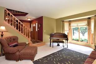 4562 W Martinton Ct, Franklin, WI 53132 - Photo 14