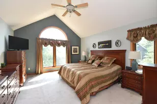 4562 W Martinton Ct, Franklin, WI 53132 - Photo 28