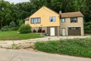 144 Riverside Dr, Racine, WI 53185 - Photo 2