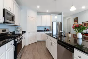 308 Cadence Cir, Lake Geneva, WI 53147 - Photo 8