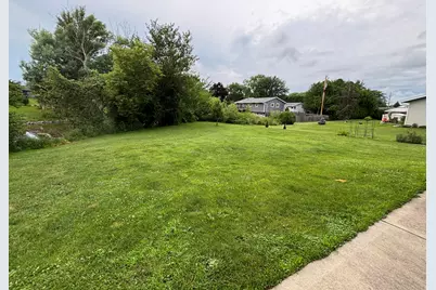 816  Clay St, Watertown, WI 53098 - Photo 24