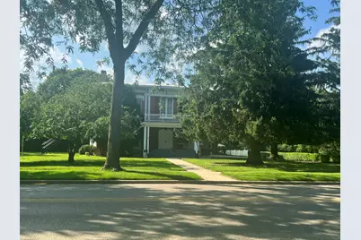 965  Racine St, Delavan, WI 53115 - Photo 2