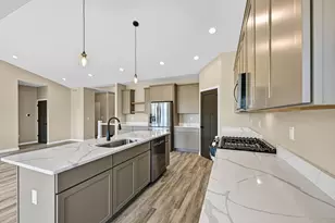 1106 Tamarack St, Delavan, WI 53115 - Photo 10