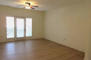 832 N 6th St, Sheboygan, WI 53081 - Photo 2