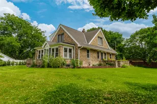 4062 N 99th St, Wauwatosa, WI 53222 - Photo 1