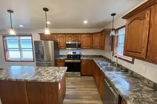 302 N Peach Ave, Marshfield, WI 54449 - Photo 2