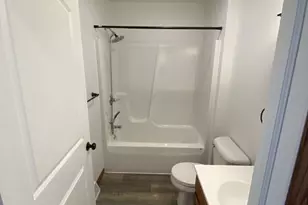 302 N Peach Ave, Marshfield, WI 54449 - Photo 6