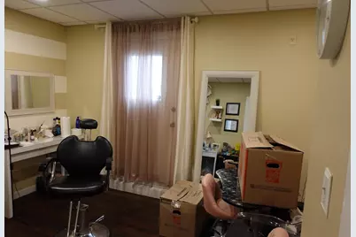 7131 W North Ave, Wauwatosa, WI 53213 - Photo 14