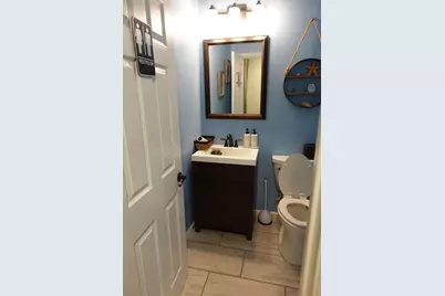 7131 W North Ave, Wauwatosa, WI 53213 - Photo 6