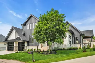 525 Maple St, Lake Geneva, WI 53147 - Photo 4