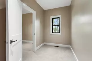 921 Platt Ave, Lake Geneva, WI 53147 - Photo 16