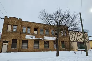 2866 N 30th St, Milwaukee, WI 53202 - Photo 1