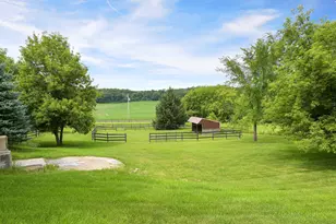 9080 Hickory Dr, Kewaskum, WI 53040 - Photo 4