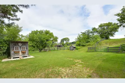 9080  Hickory Dr, Kewaskum, WI 53040 - Photo 6