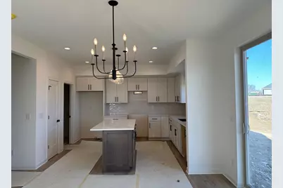 801  Viewpoint Dr, Waukesha, WI 53188 - Photo 2