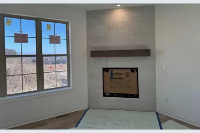 801  Viewpoint Dr, Waukesha, WI 53188 - Photo 4