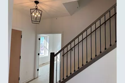 801  Viewpoint Dr, Waukesha, WI 53188 - Photo 8