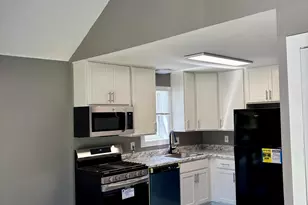 1237 Center St, Lake Geneva, WI 53147 - Photo 2