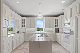 N84W36411 Riverwood Ln, Oconomowoc, WI 53066 - Photo 20