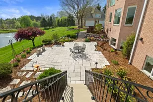 N84W36411 Riverwood Ln, Oconomowoc, WI 53066 - Photo 8