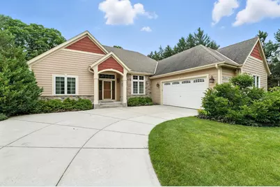W238N7214  Michele Ln, Sussex, WI 53089 - Photo 1
